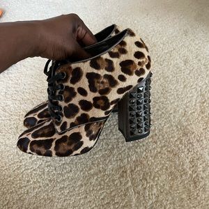 Cheetah print BootieBedazzled block heel sz38.5 Excellent conditionDolce&Gabana